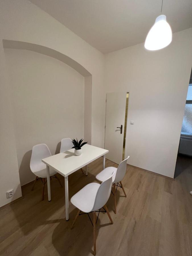 Apartmany Soukenicka プラハ エクステリア 写真