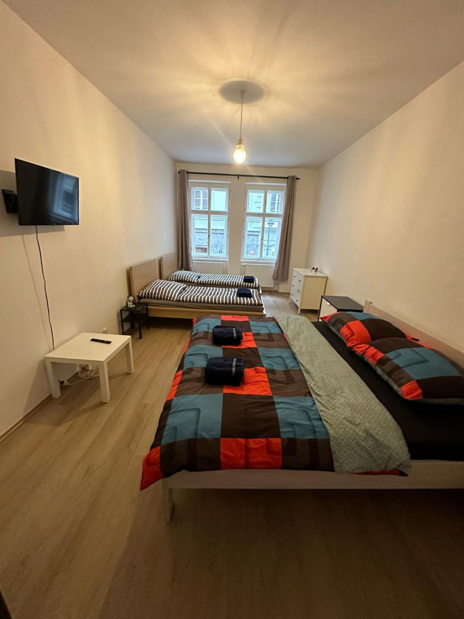 Apartmany Soukenicka プラハ エクステリア 写真